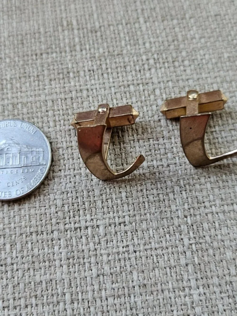 Vintage Cufflinks Gold Tone Initial Letter L Fashion Men Jewelry Cuff Links